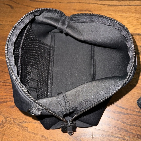 Black Dagne Dover Makeup Bag - Picture 3 of 4